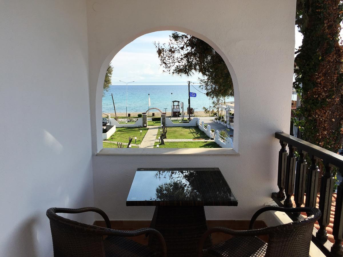 Georgalas Sun Beach Rooms Nea Kallikrateia Exterior foto