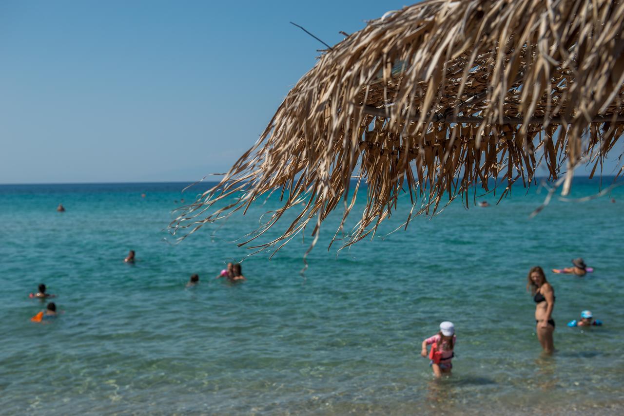 Georgalas Sun Beach Rooms Nea Kallikrateia Exterior foto